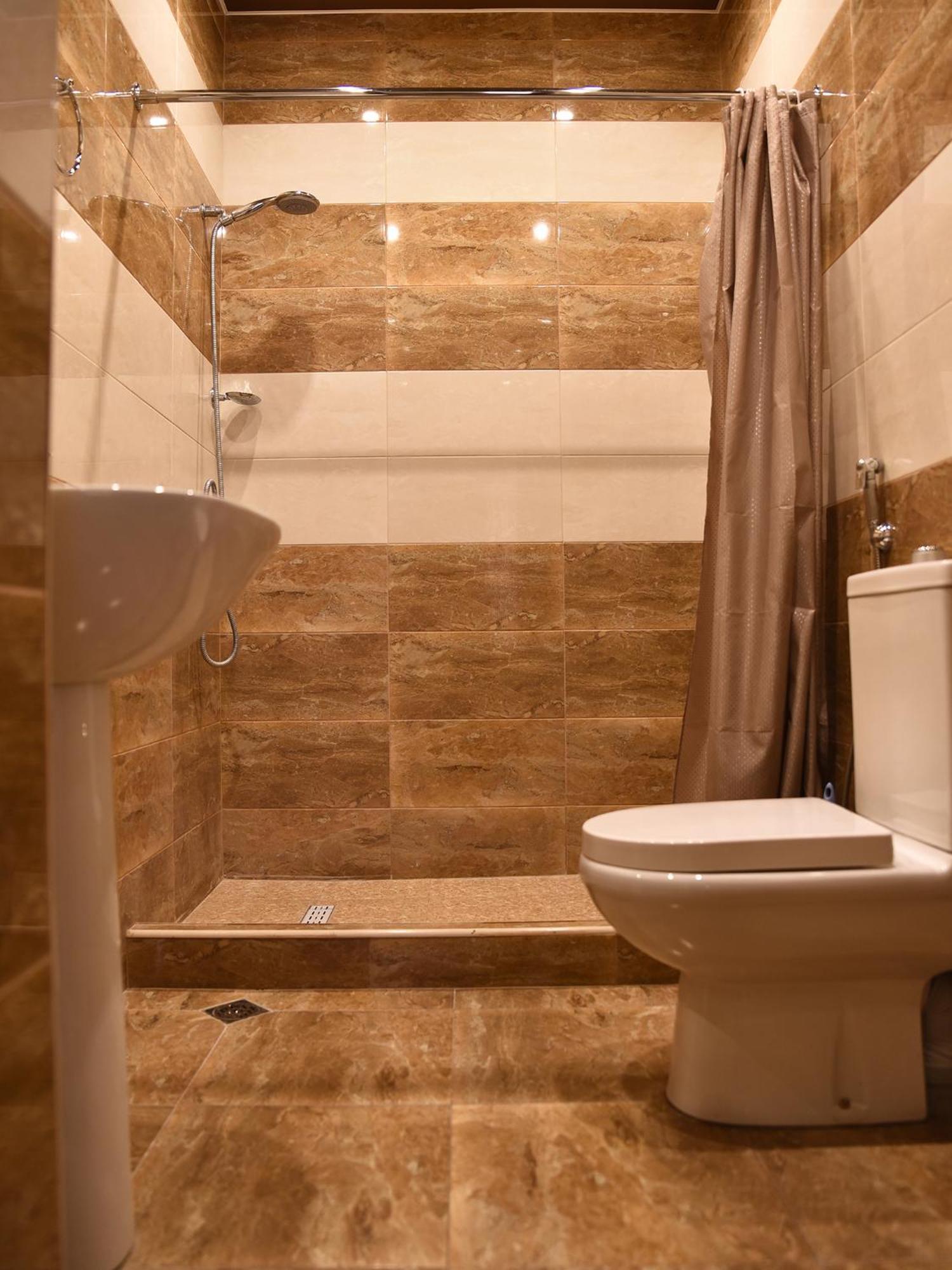 Premium Hotel Erivan Exterior foto